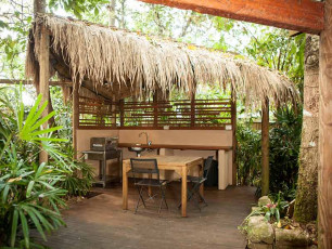 Rainforest Suite - outside living
