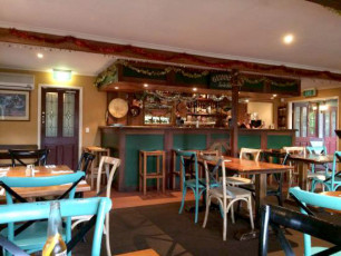 Clancys Bar & Restaurant Tamborine Mountain - Interior