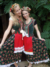 The Polish Place - Polish Traditional Costumes