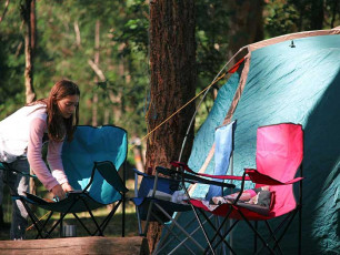 Caravan and Camping at Thunderbird Park - Getting Comfortable