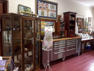 Nardoo Lavender Shop Gallery Walk - Antiques and Collectables