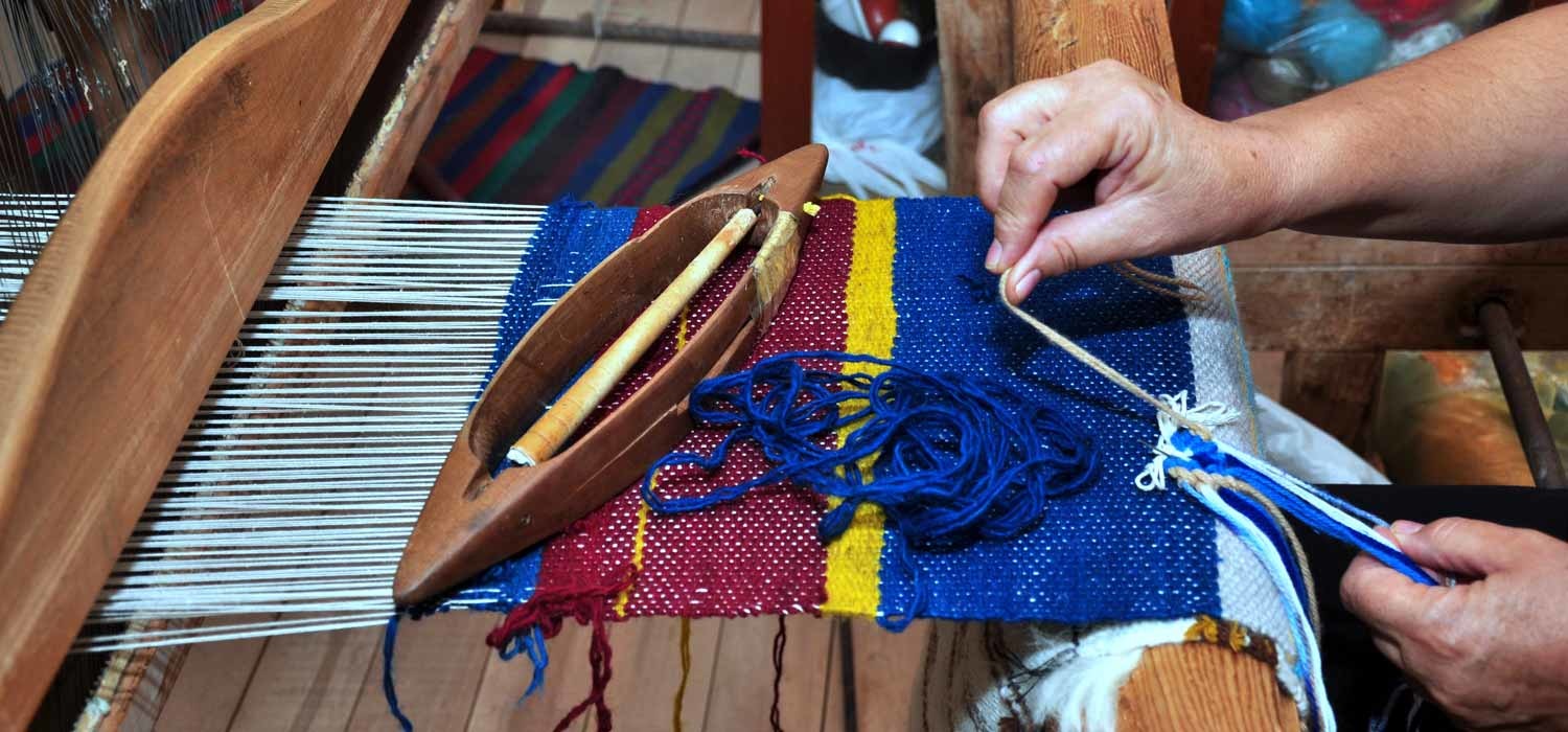Rug making by hand workshop header